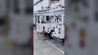 Betaalbare zonne-lichttoren Werktemperatuur -20℃~50℃ Geïntegreerde LED-verlichting Evenementlocaties Buitenverlichting